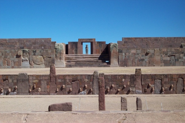 tiwanaku_verzonkentempel-la-paz-bolivia